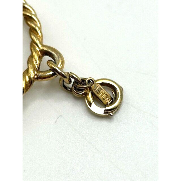 Vintage Monet Two Birds On A Branch Circle Pendant Gold Tone Clip On - Picture 2 of 8